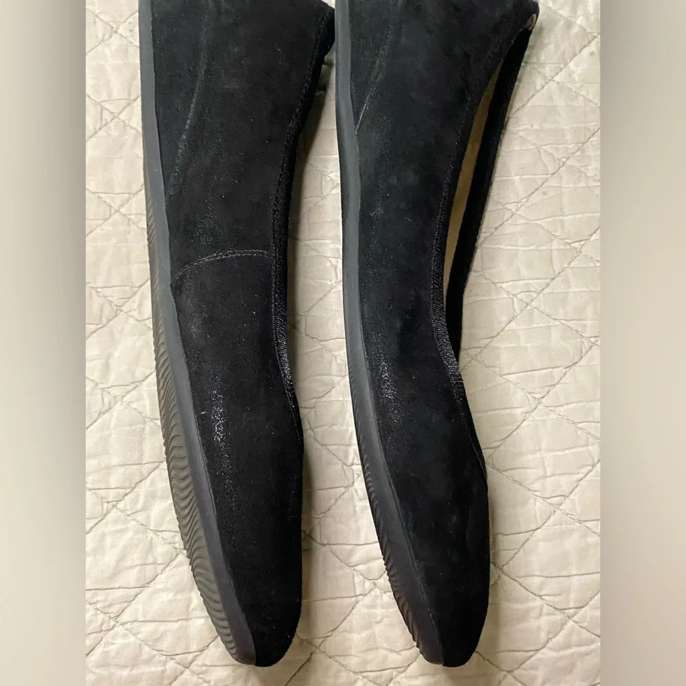 ECCO black flats, size 38 (7.5 US). Suede with leather. Quality and comfort.